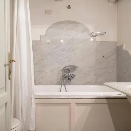Astonishing Location Near Duomo