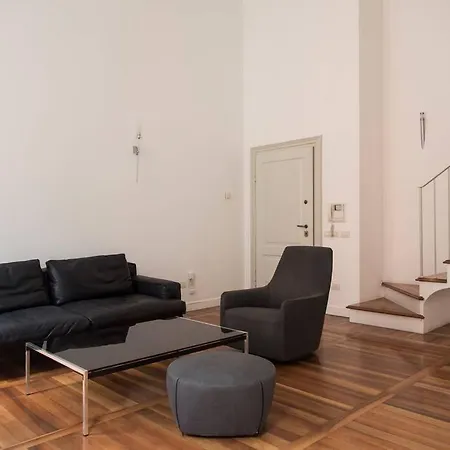 Astonishing Location Near Duomo * 米兰